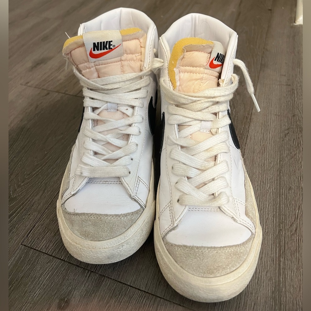 Women’s Nike Blazers Size 8